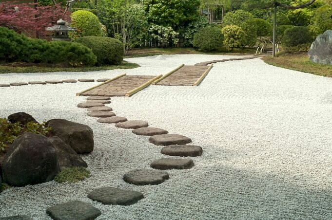 Comment Faire Un Jardin Zen Dans Votre Jardin Avec Un Budget Limité